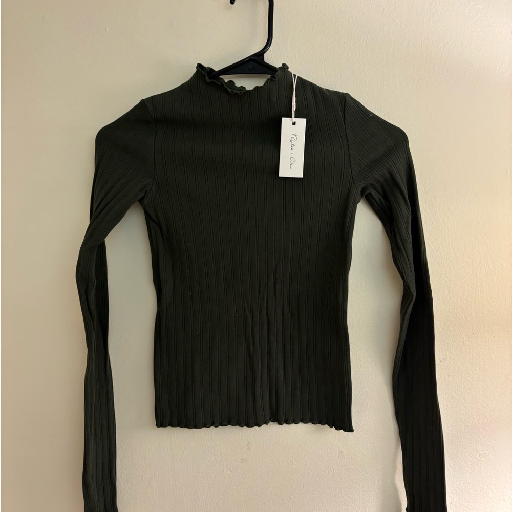 Rylee + Cru Ribbed Long Sleeve Top in Dark Green
